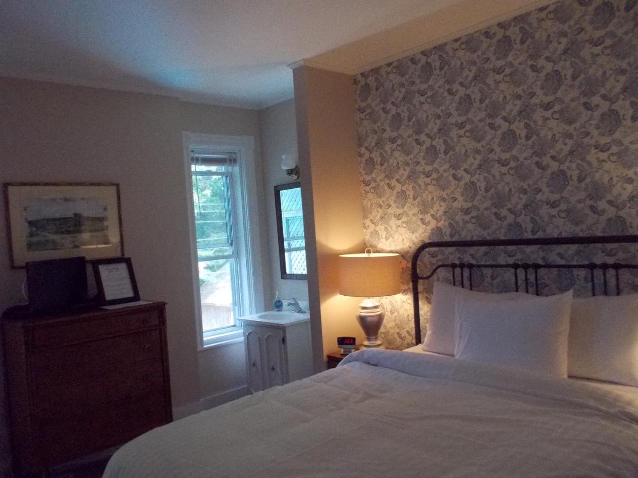Seaway Manor B&B Gananoque Kültér fotó